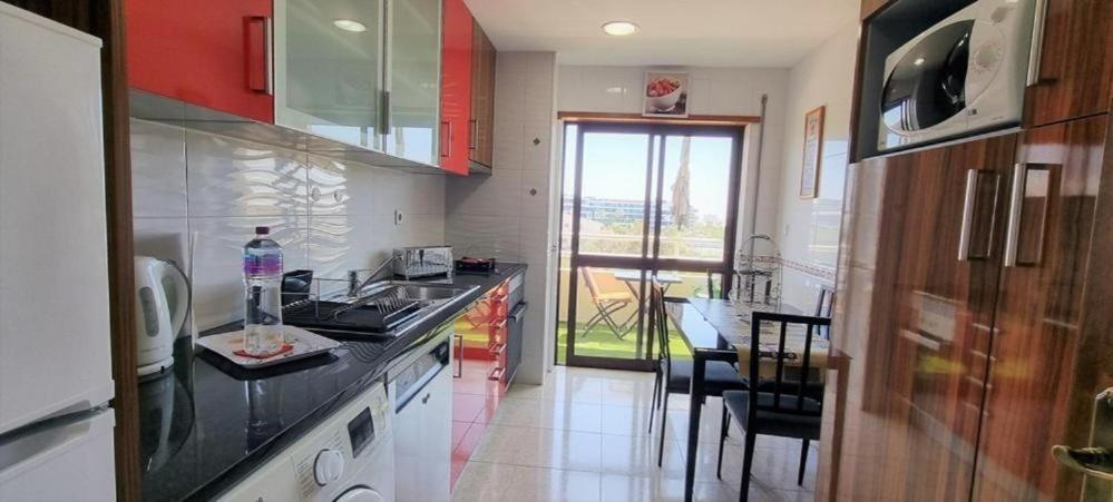 Cozy Sunny Apartment Wi-Fi & Ac Alvor Bagian luar foto