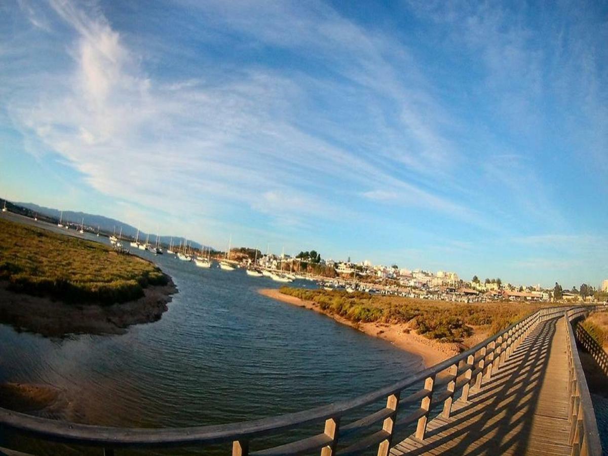 Cozy Sunny Apartment Wi-Fi & Ac Alvor Bagian luar foto